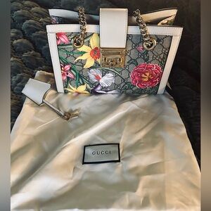 Gucci Floral Padlock Bag - dust bag & keys included. EXCELLENT CONDITION